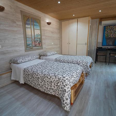 Domus Vesuvia Bed and Breakfast Torre Annunziata Exteriör bild