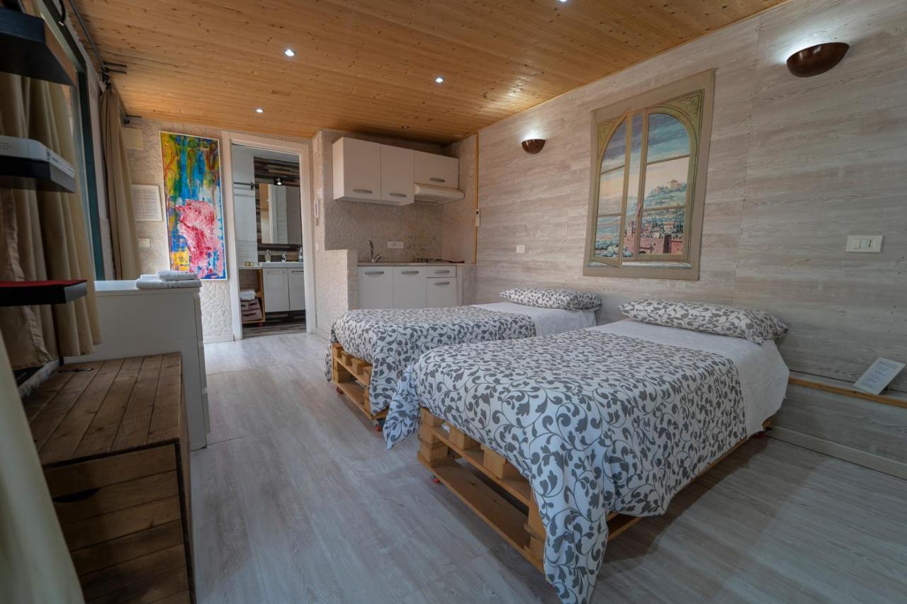 Domus Vesuvia Bed and Breakfast Torre Annunziata Exteriör bild