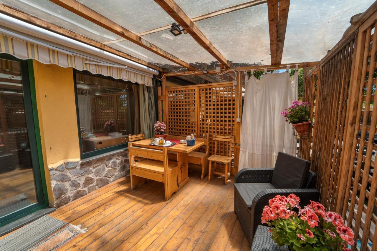Domus Vesuvia Bed and Breakfast Torre Annunziata Exteriör bild