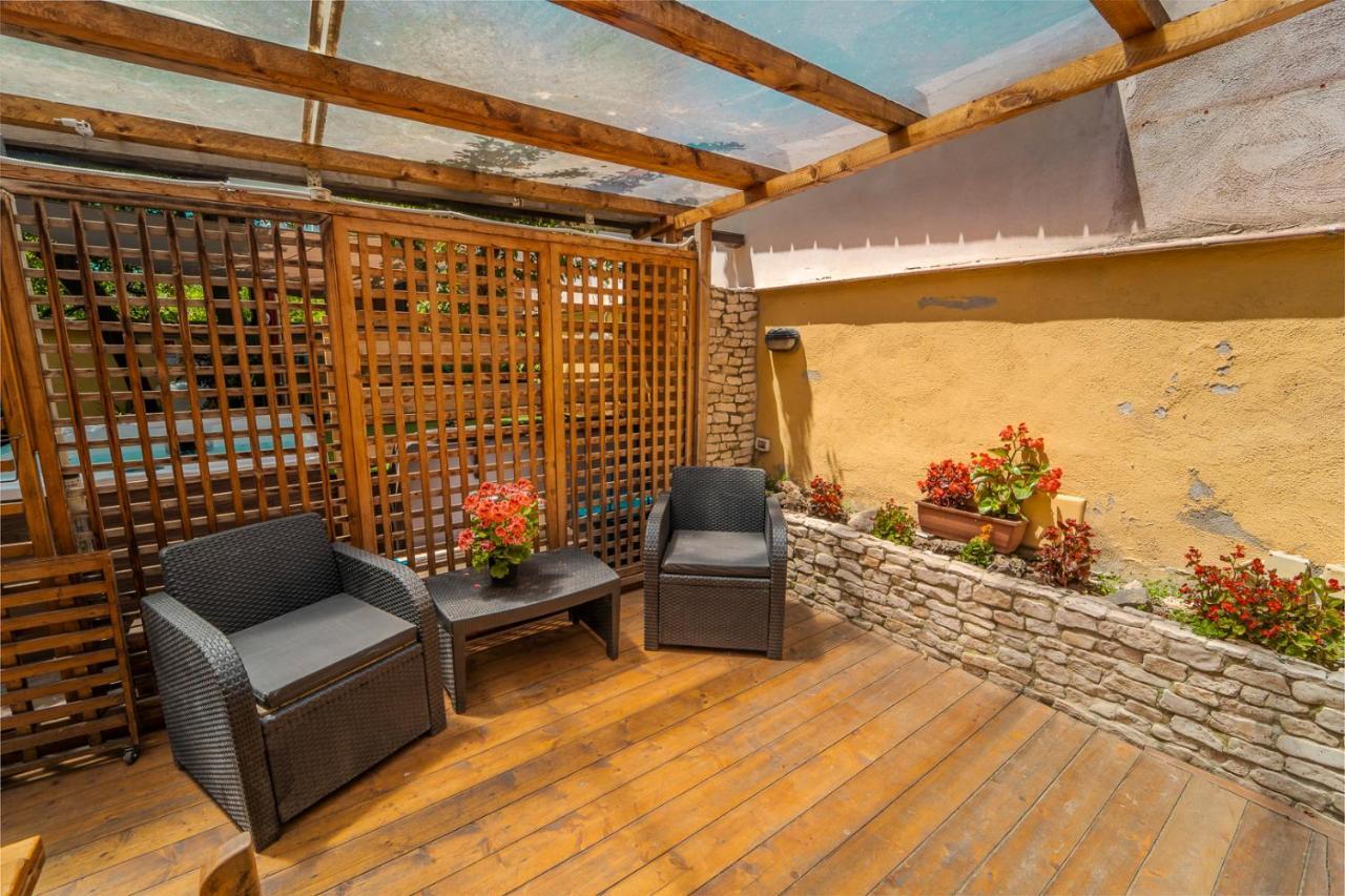 Domus Vesuvia Bed and Breakfast Torre Annunziata Exteriör bild